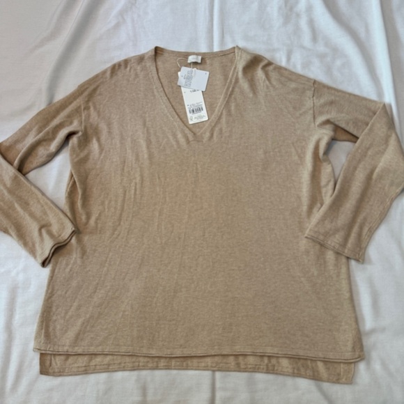 NEW C.T. Plage 38 Cashmere Blend V-Neck Sweater ~ US Small Beige Minimalist - Picture 3 of 7